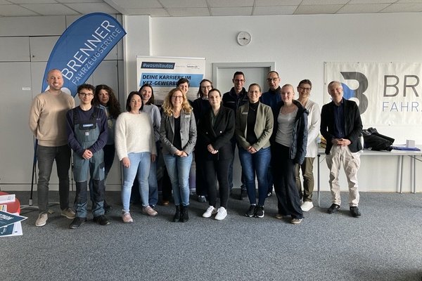 Die interessierte Besuchergruppe Die interessierte Besuchergruppe