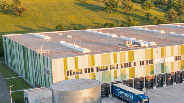 Logistik hautnah erleben: Blick hinter die Kulissen bei Brucker Logistik hautnah erleben: Blick hinter die Kulissen bei Brucker