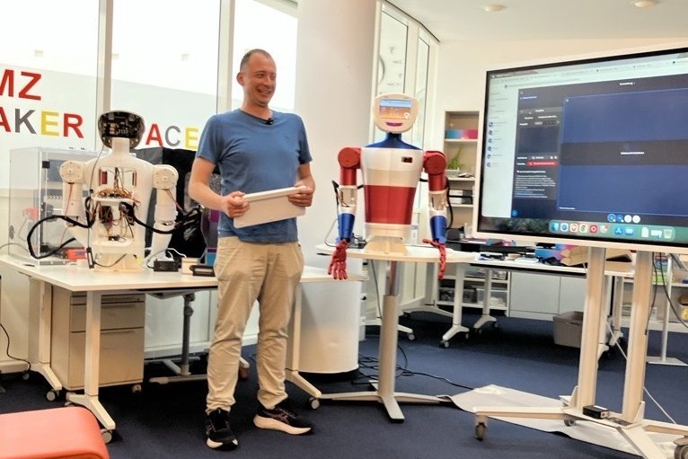 Markus Hartmann präsentiert Pib Markus Hartmann präsentiert Pib