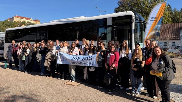 JOB-BUS Ostwürttemberg macht erstmals Halt in Ellwangen
