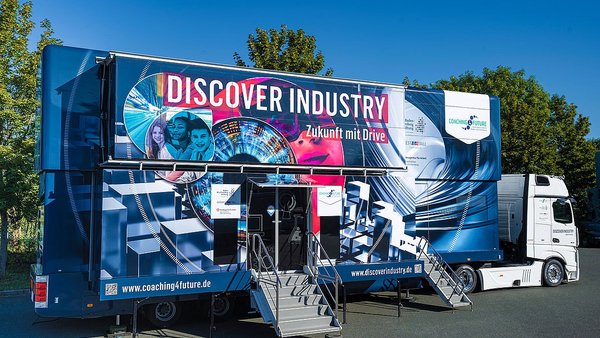 Aktiv im DISCOVER INDUSTRY Truck Aktiv im DISCOVER INDUSTRY Truck