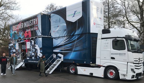 Der Discover Industry Truck zu Gast am ASG