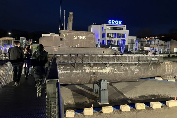 Ab ins U-Boot U17 Ab ins U-Boot U17