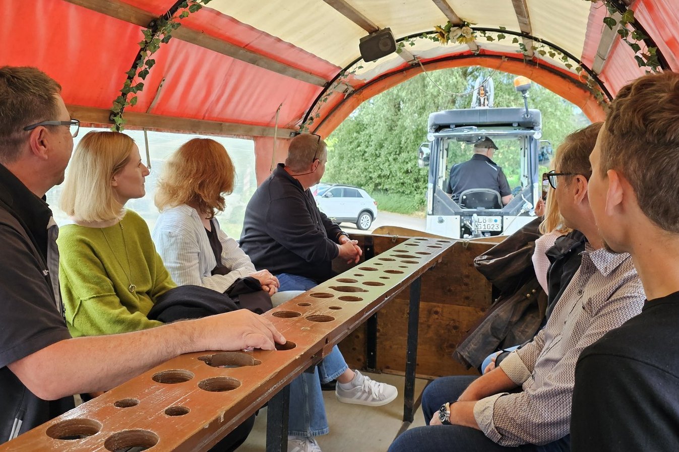 Im Planwagen Im Planwagen