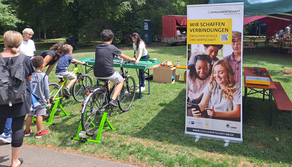 Reutlingen spielt - BBQ und SCHULEWIRTSCHAFT machen mit! Reutlingen spielt - BBQ und SCHULEWIRTSCHAFT machen mit!