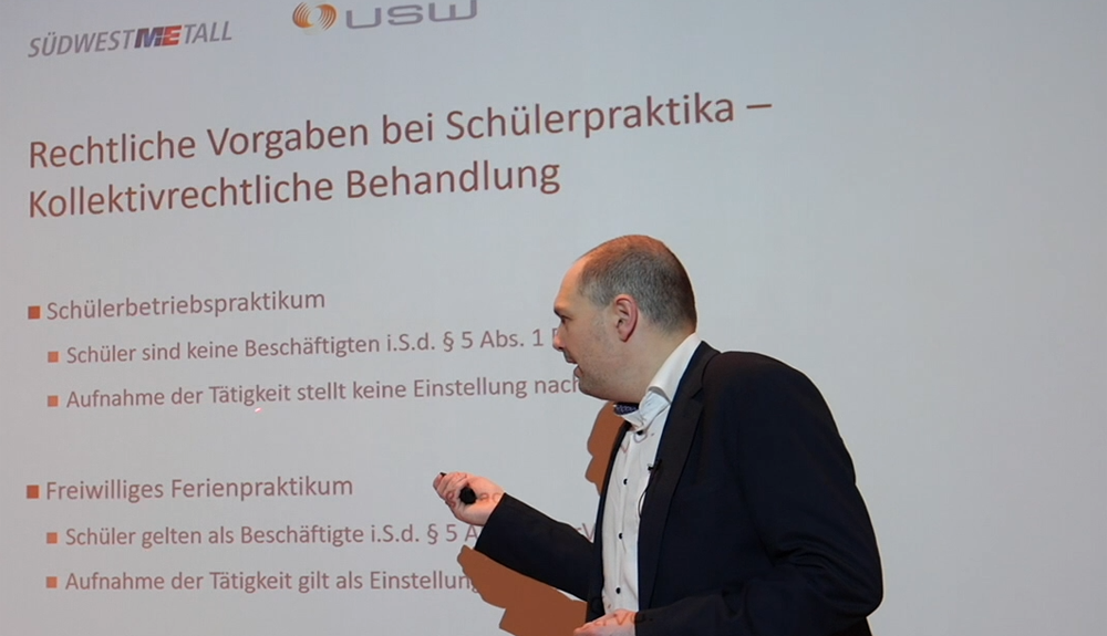 Dr. Martin Kiefer während seines Fachvortrags Dr. Martin Kiefer während seines Fachvortrags